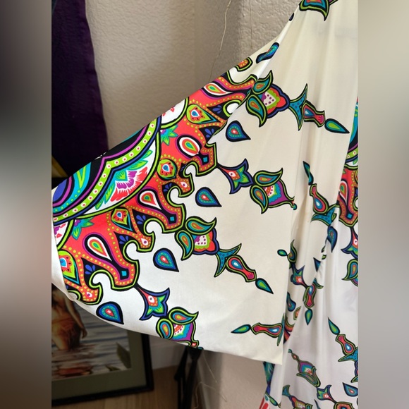 Trina Turk cover up - Picture 3 of 8